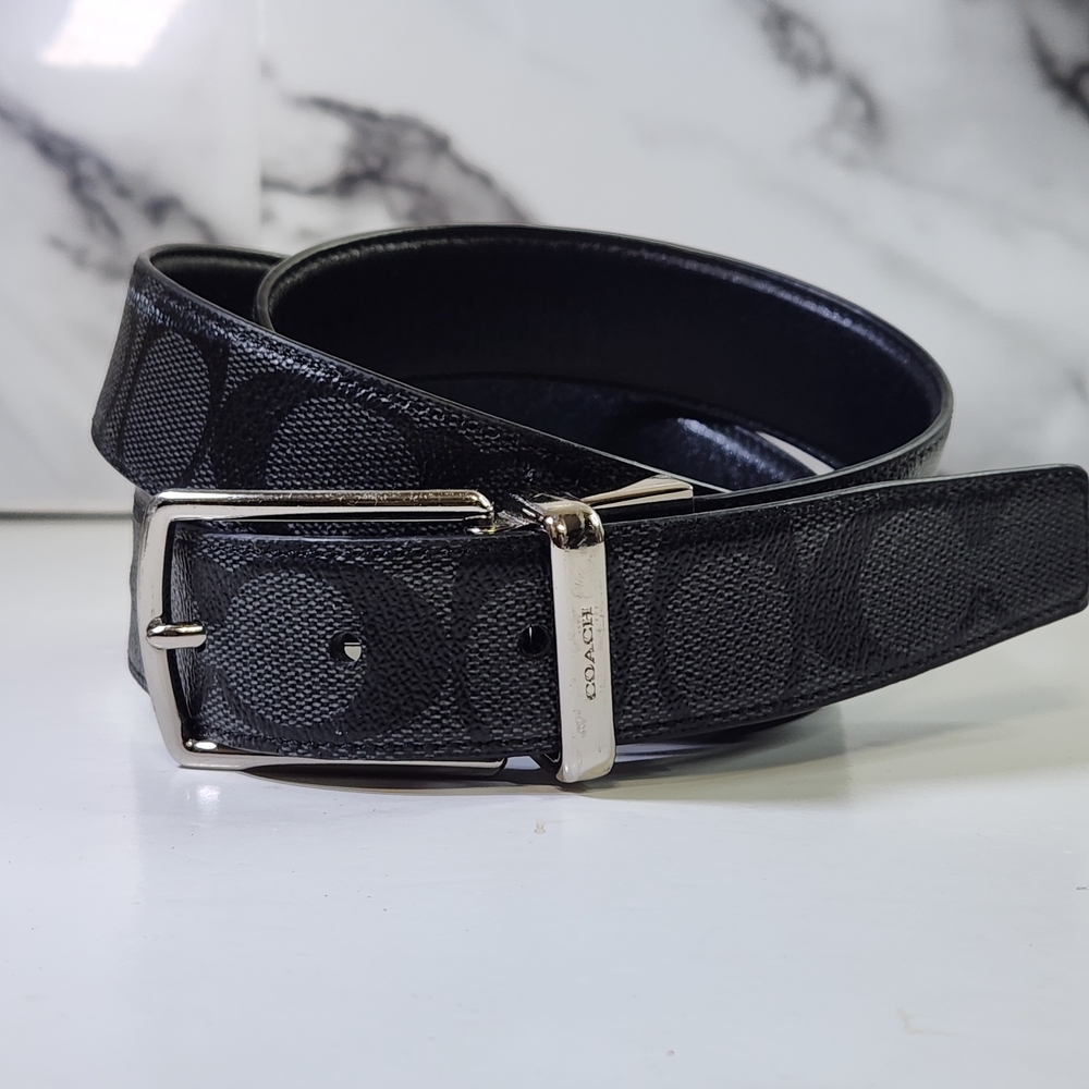 Coach Black Men's Belt. Logo Silver Buckle, Reversible Black